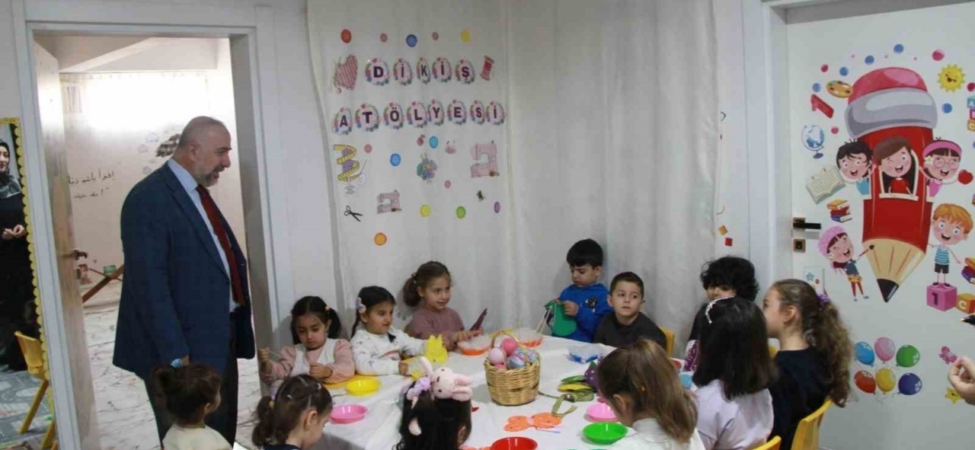 Cizre’de 4-6 yaş Kur’an kursu öğrencileri, çift dallı eğitimle hem eğleniyor hem öğreniyor