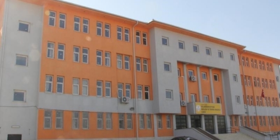 Cizre’deki lisede taciz iddiası: Öğretmen gözaltında