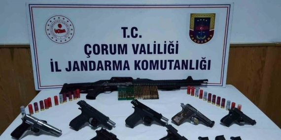 Çorum’da kaçak silah operasyonu
