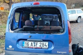 Çorum’da otomobil şarampole devrildi: 3 yaralı