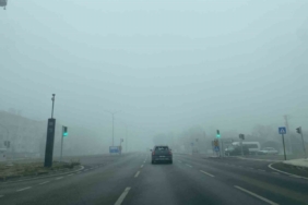 Çorum’da yoğun sis ulaşımı olumsuz etkiledi: Görüş mesafesi 30 metreye kadar düştü