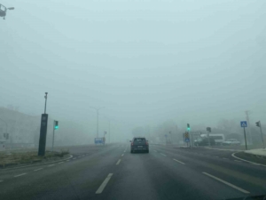 Çorum’da yoğun sis ulaşımı olumsuz etkiledi: Görüş mesafesi 30 metreye kadar düştü