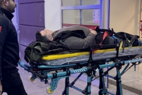 Çukura giren motosiklet devrildi: 1 yaralı