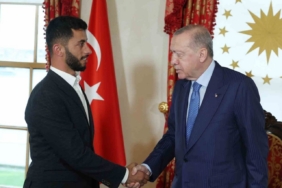 Cumhurbaşkanı Erdoğan, Oscar ödüllü Filistinli yönetmen Basel Adra’yı kabul etti