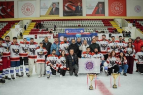 Curling ve Buz Hokeyinde çifte şampiyonluk