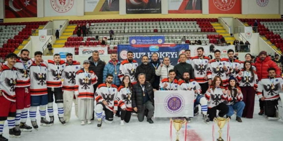 Curling ve Buz Hokeyinde çifte şampiyonluk