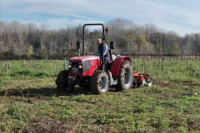 Dekan, öğrencilerin eğitimi için direksiyon başına geçti