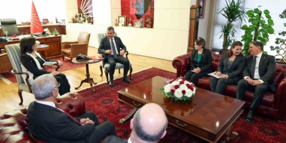 DEM Parti’den CHP’ye ziyaret