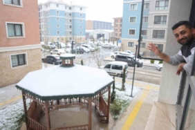 Depremde onlarca insana mezar olan 600 konutlarda yeni yuvalarına kavuşan vatandaşlar, 2026’yı sıcak yuvalarında karşılıyor