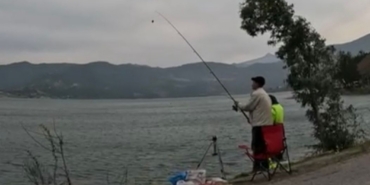 Derbent Barajı’nda 300 amatör balıkçı gökkuşağı alabalığı için yarıştı