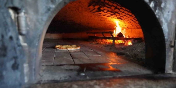 Derepazarı Pidesi nesilden nesile aktarılıyor