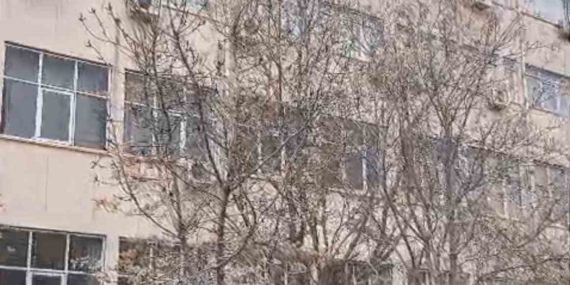 Dicle Üniversitesi’nde intihar girişiminde bulunan şahıs çatıdan indirildi