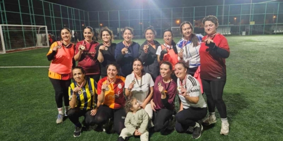 Didim’de anneler sahaya indi