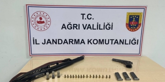 Diyadin’de bir evde ruhsatsız silah ve fişek ele geçirildi