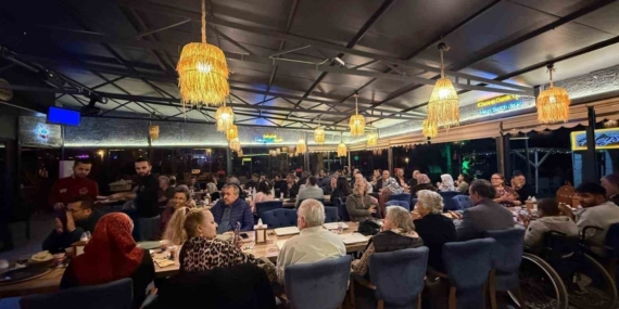 Diyaliz hastalarına moral ve dayanışma yemeği