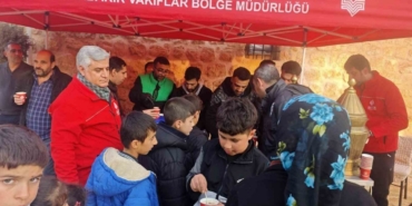 Diyarbakır Vakıflar Bölge Müdürlüğünden kandil dolayısıyla salep ikramı