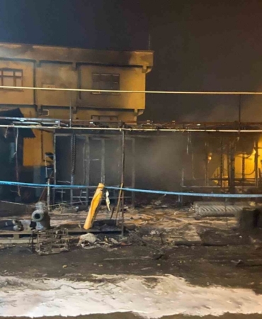 Diyarbakır’da hırdavat dükkanı alevlere teslim oldu