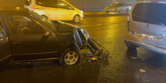 Diyarbakır’da zincirleme trafik kazası: Trafik durma noktasına geldi, 3 kişi yaralandı