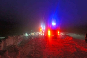 Diyarbakır’ın Mardin, Şanlıurfa, Batman ve Elazığ güzergahlarında çok sayıda araç yolda kaldı
