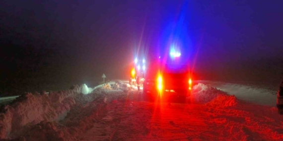 Diyarbakır’ın Mardin, Şanlıurfa, Batman ve Elazığ güzergahlarında çok sayıda araç yolda kaldı