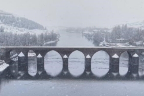 Diyarbakır’ın tarihi mekanları beyaz örtü ile kaplandı