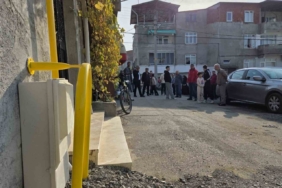 Doğal gaz 10 metre ötede, mahalleli yıllardır beklemede
