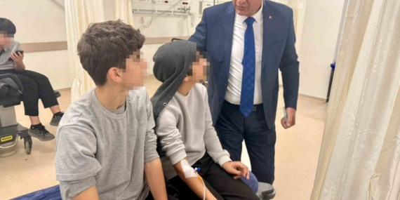 Doğum günü nedeniyle dağıtılan çikolataları yiyen 10 öğrenci hastaneye kaldırıldı