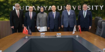 Dr. Özkul’dan Mudanya Üniversitesi’nde ‘hayat’ dersi