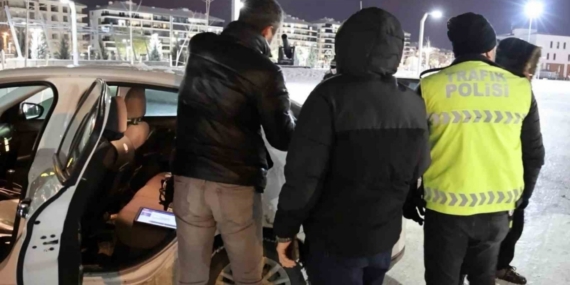 Drift atan 2 sürücüye 111 bin lira ceza kesildi