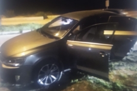 Dur ihtarına uymayan sürücü kovalamaca sonrası polise çarptı: 1 polis yaralandı