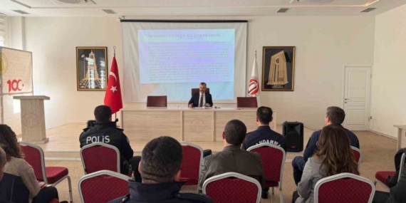 Eceabat’ta bağımlılıkla mücadele için bir araya gelindi