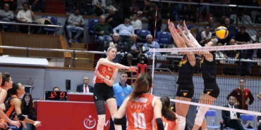 Eczacıbaşı Dynavit, Göztepe’ye set vermedi