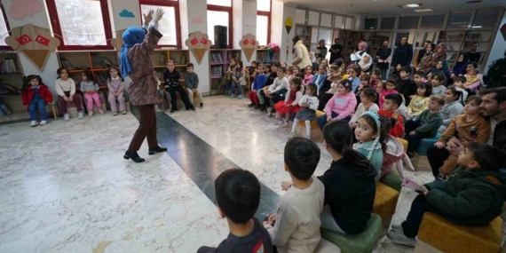 Edebiyat şehrinde çocuklarla masal buluşması