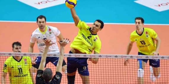 Efeler Ligi: Fenerbahçe Medicana: 3 - Gebze Belediyesi: 1