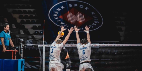 Efeler Ligi: Halkbank: 3 - Spor Toto: 0