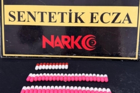 Ekiplerin şüphelendiği şahsın üzerinden uyuşturucu çıktı