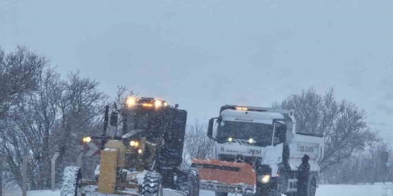 Elazığ’da 510’ köy yolu ulaşıma kapandı