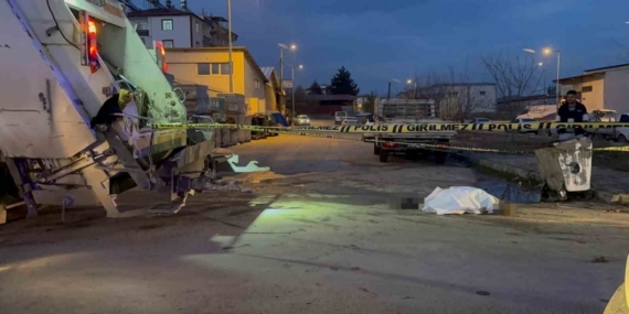 Elazığ’da çöp kamyonunun altında kalan işçi hayatını kaybetti
