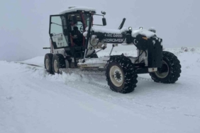 Elazığ’da kapalı köy yolu 111 oldu, ekipler çalışmalarını sürdürüyor