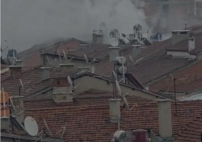 Elazığ’da metruk binada yangın