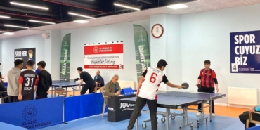 Elazığ’da okul sporları masa tenisi müsabakaları yapıldı