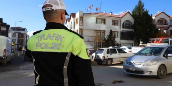 Elazığ’da yoğun bölgelerde trafik denetimi