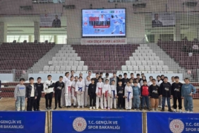 Elazığlı sporcular 45 madalya turnuvaya damga vurdu