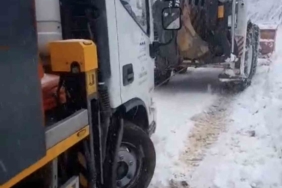 Elektrik arızası için gittikleri köyde mahsur kaldılar