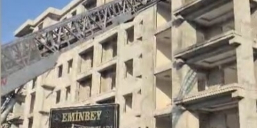 Elektrik kesintisi nedeniyle iskelede mahsur kalan işçiler kurtarıldı