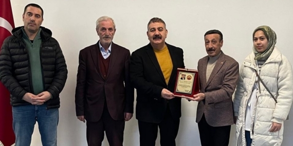 Emeklilerin gönlünde yeri ayrı: Başkan Sunar’a anlamlı teşekkür