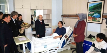 Emniyet Genel Müdürü Demirtaş, Yalova’daki çatışmada yaralanan polisi ziyaret etti