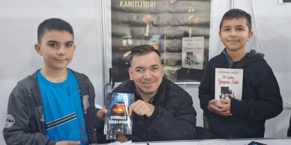 Engelsiz yazar okuyucularıyla bir araya geldi