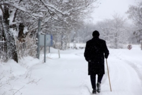 Erzincan beyaza büründü: Geçitlerde karla mücadele seferberliği
