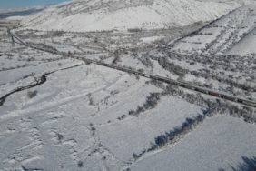 Erzincan- Erzurum karayolunda kaza nedeniyle uzun araç kuyruğu oluştu